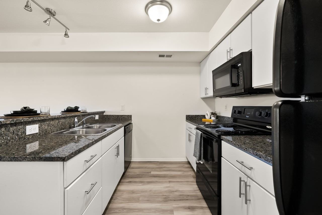 Rochdale Crossing - Photo 6 of 16