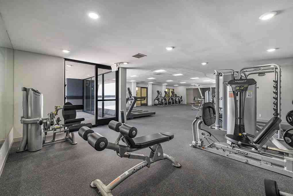 Avondale at Warner Center - Photo 2 of 50