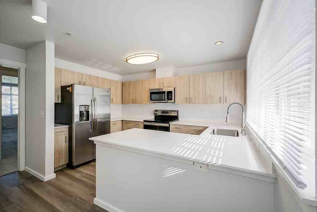 Courtyard Off Main - Photo 6 of 51