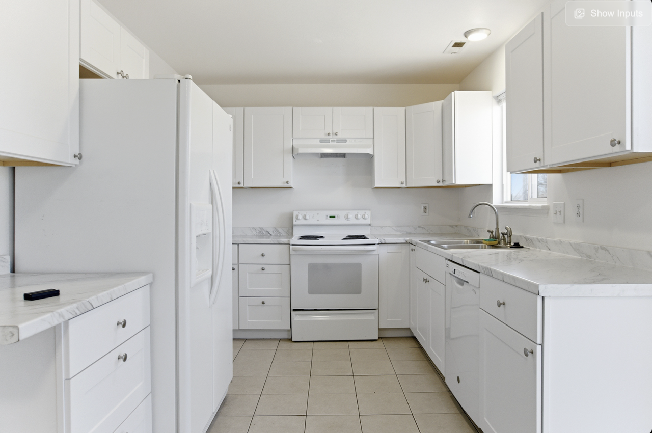 208 South 100 West - Photo 3 of 11