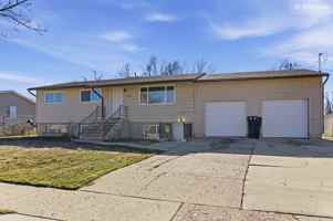 featured image of 445 Westnorth