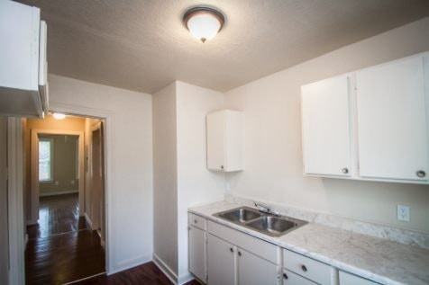 936 Poinsettia Street - Photo 5 of 28