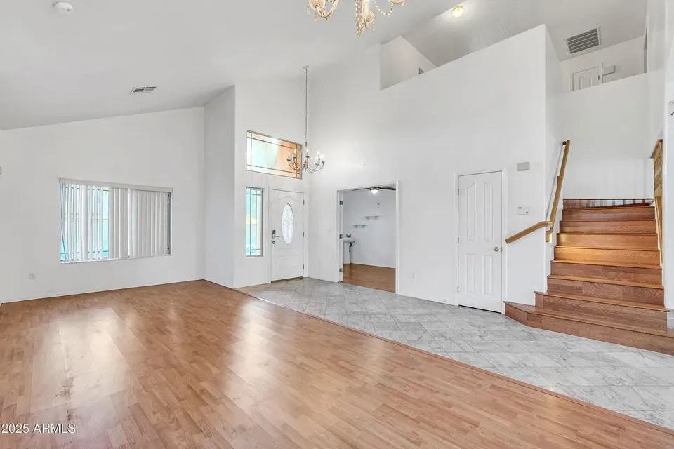 1342 North McKenna Lane - Photo 3 of 17