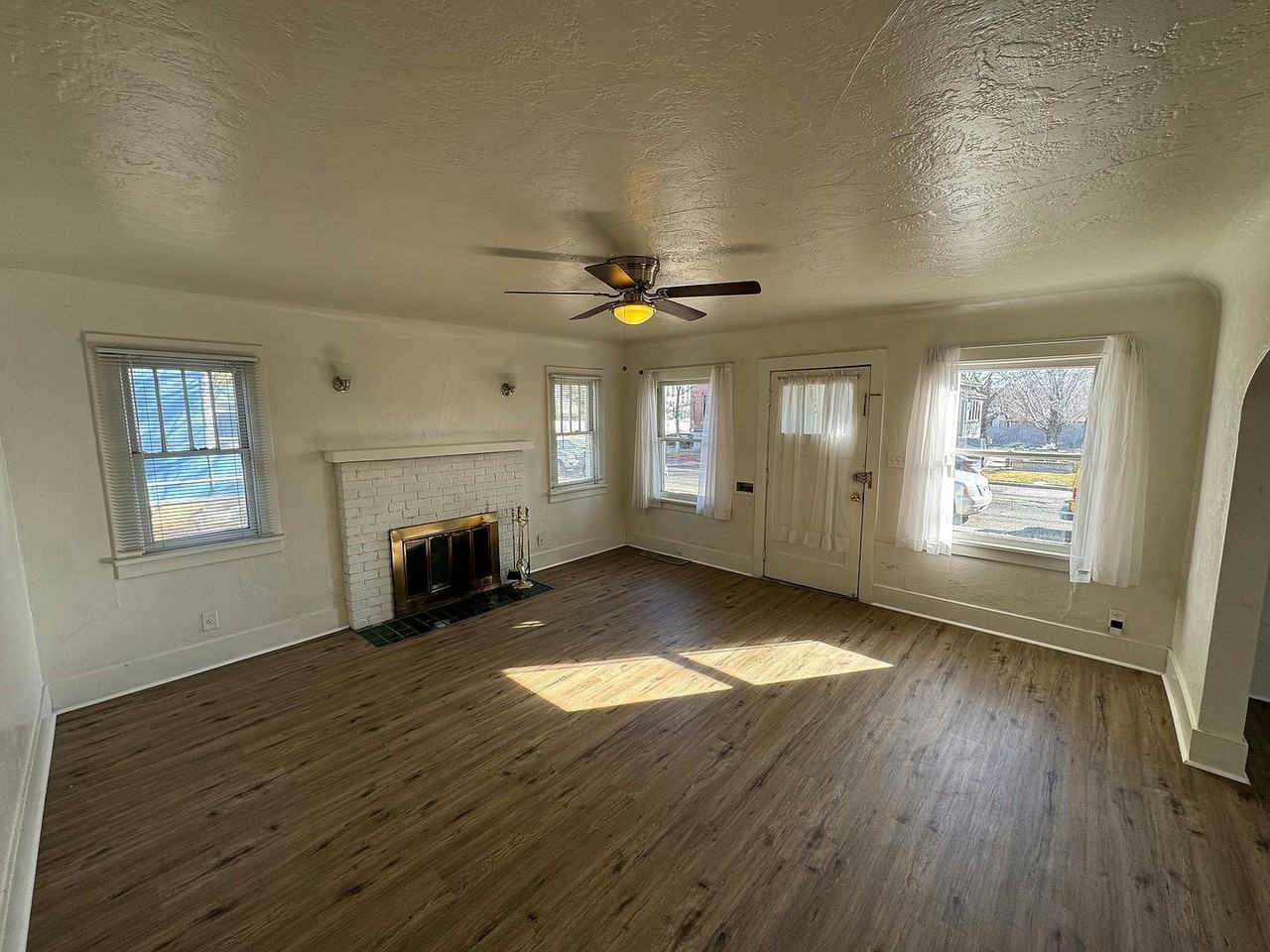 715 West 6th Street - Photo 2 of 16