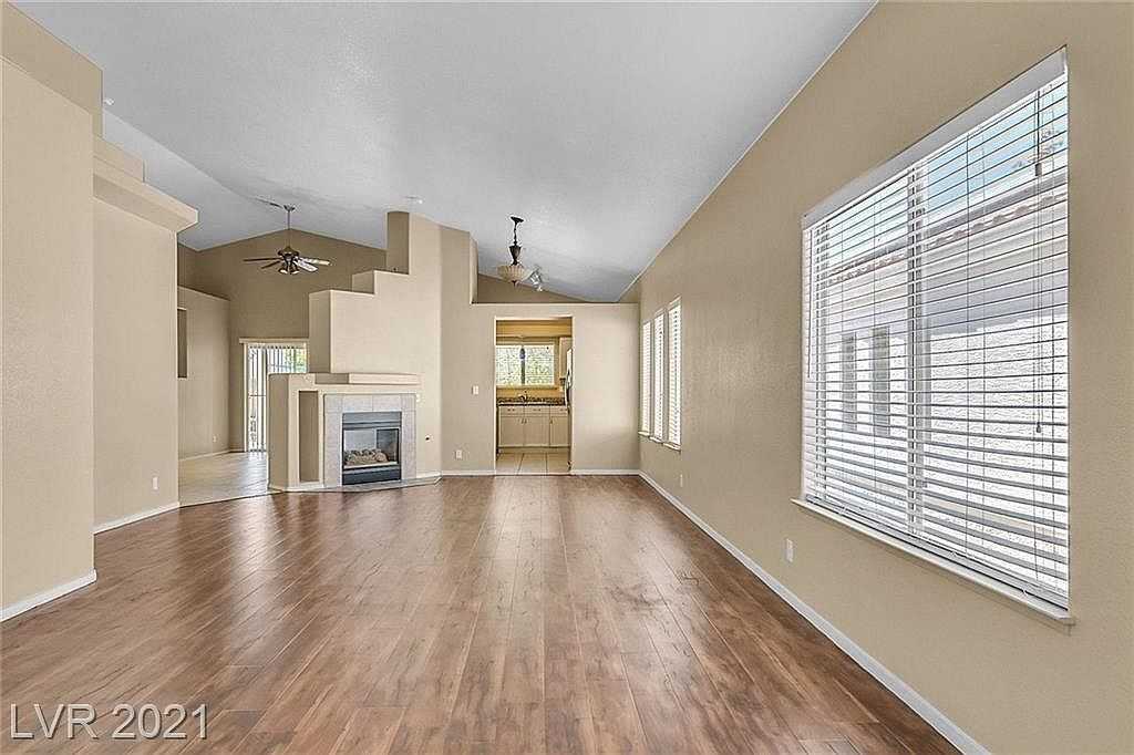 237 Highgate Street - Photo 2 of 34