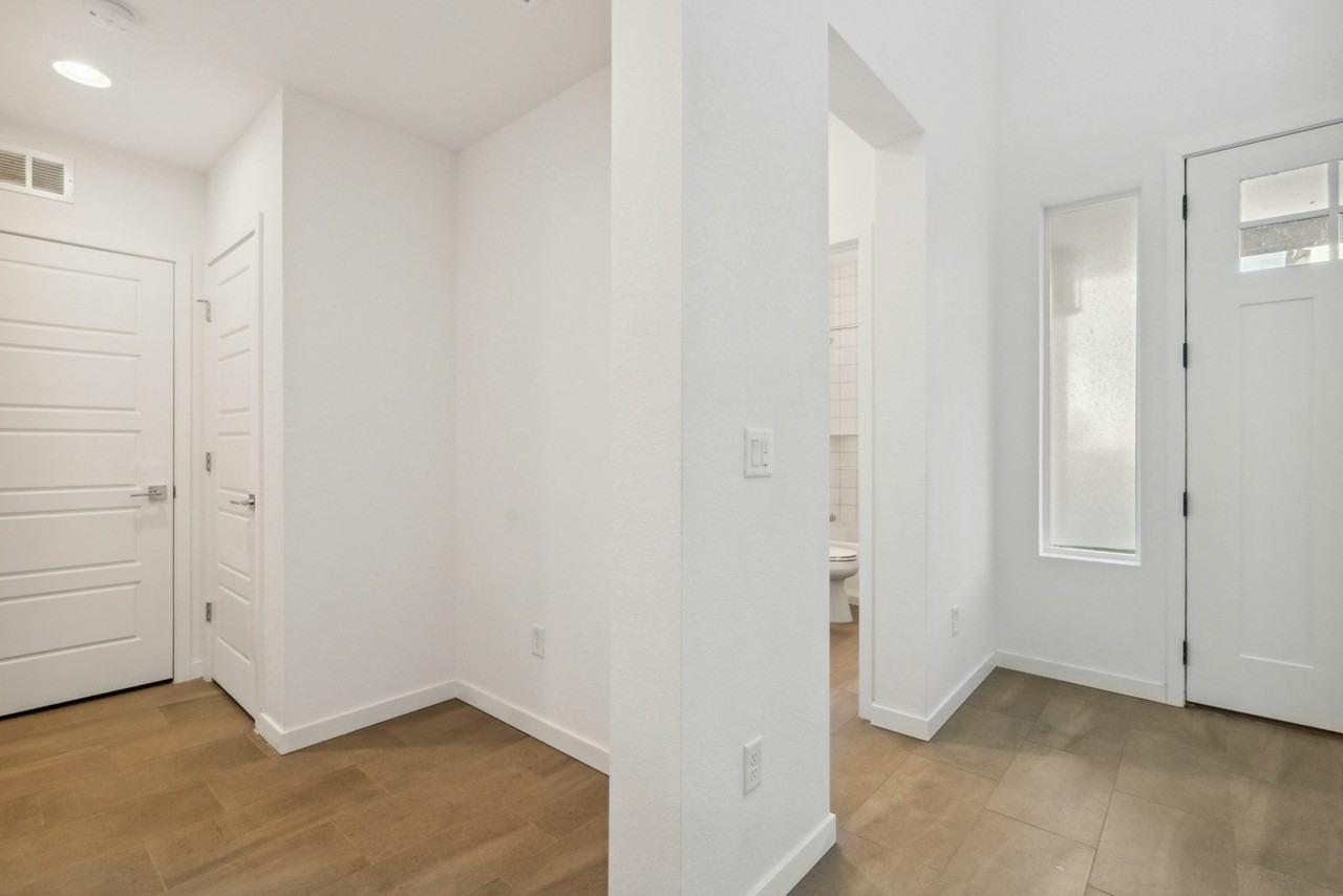 11066 Shining Star Circle - Photo 6 of 36