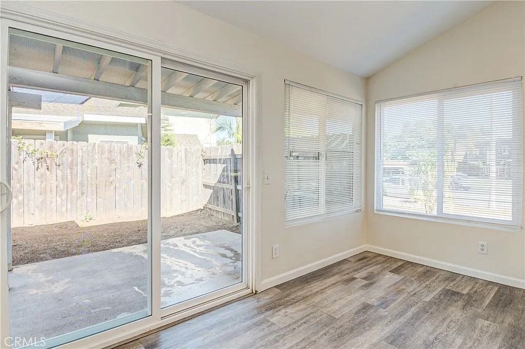 4418 Jill St - Photo 3 of 19