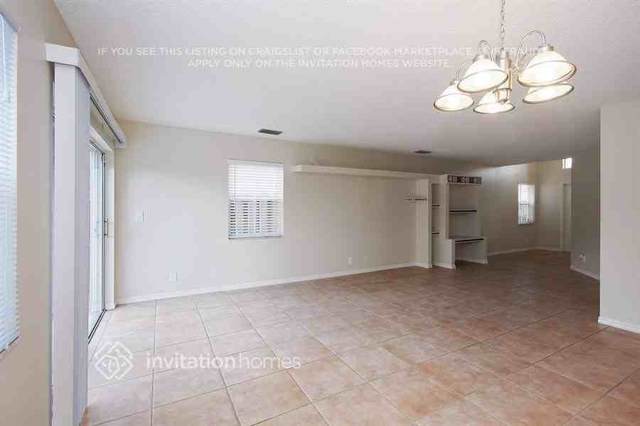 3022 Sunset Ln - Photo 4 of 8