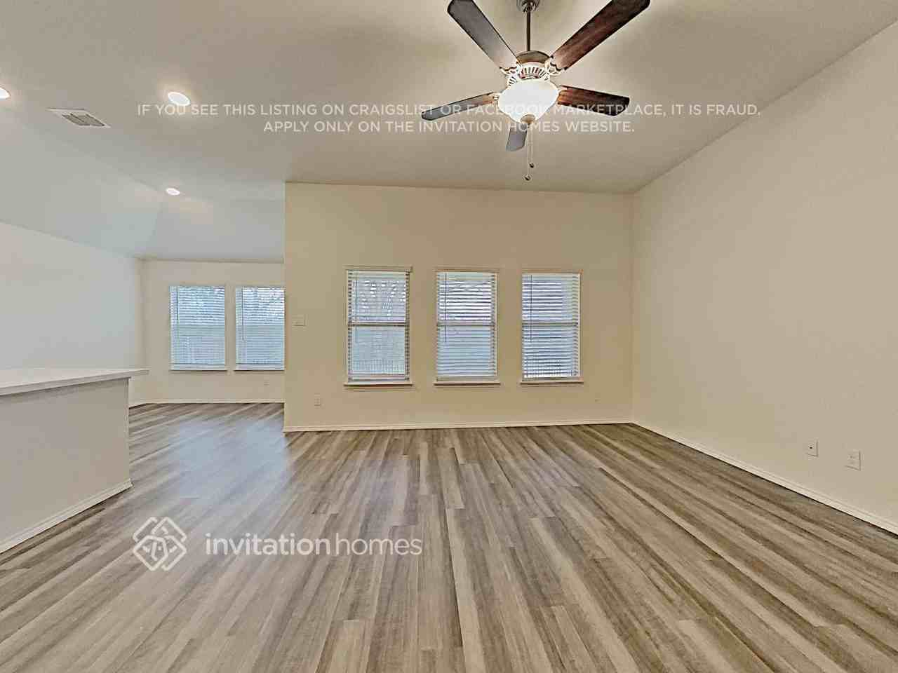 1250 Acmite Ave - Photo 5 of 21