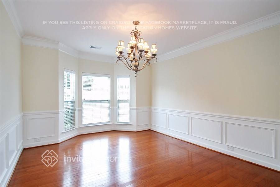 4815 St Simons Ter - Photo 6 of 16