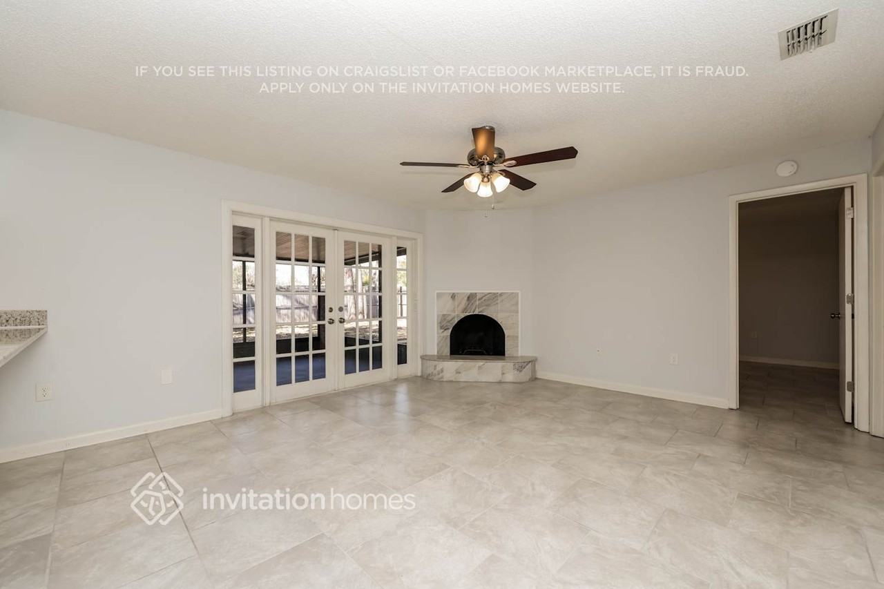 810 Sandalwood Dr - Photo 3 of 17