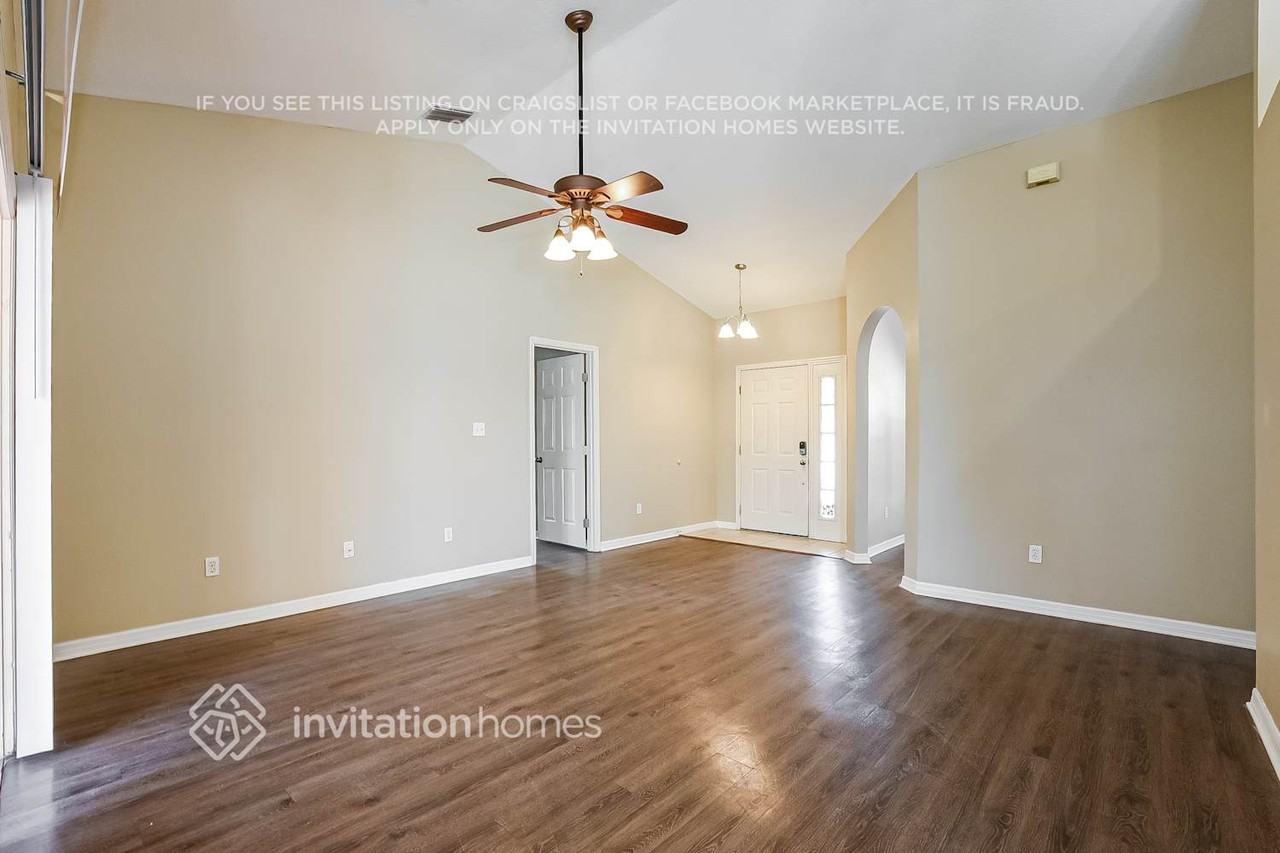 936 Forest Hill Dr - Photo 3 of 17