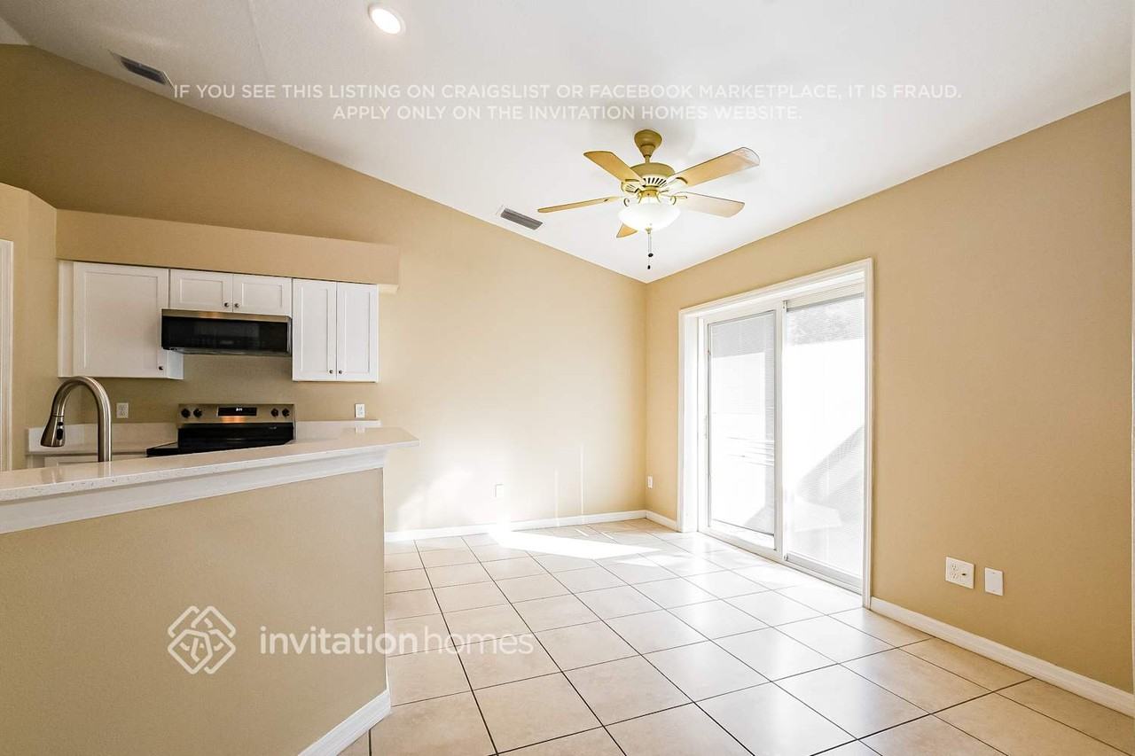 936 Forest Hill Dr - Photo 5 of 17