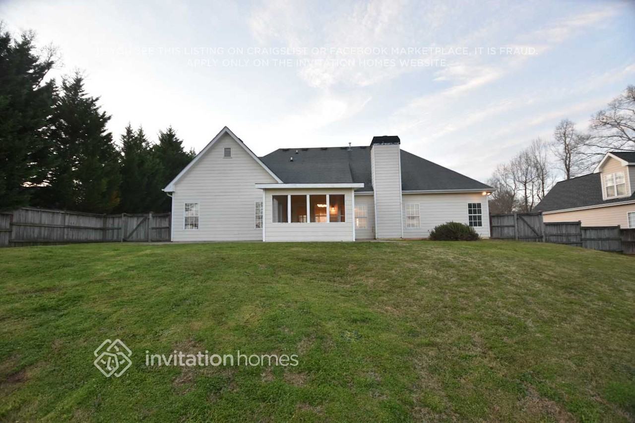 3411 Lena Raechel Cir - Photo 2 of 3