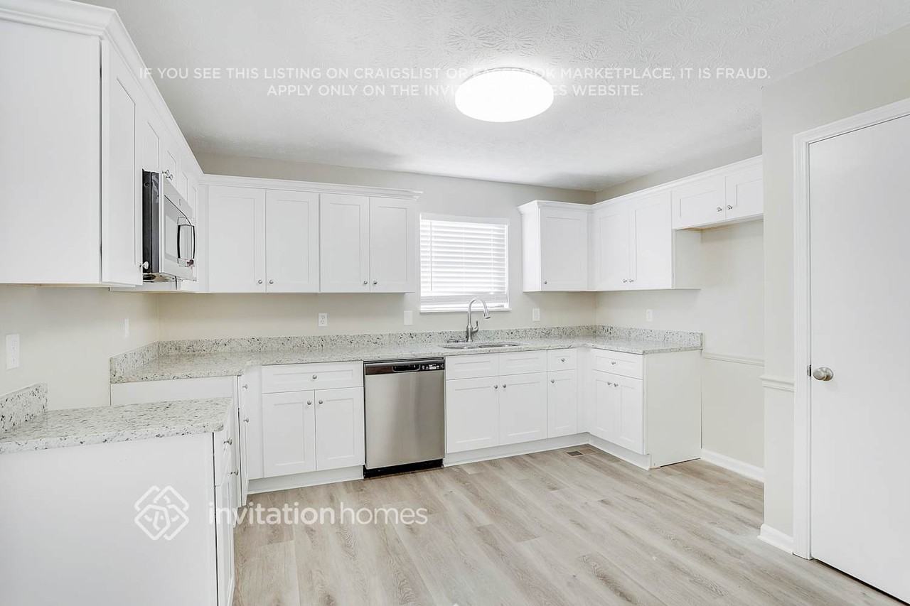 4261 Willow Ridge Rd - Photo 4 of 28