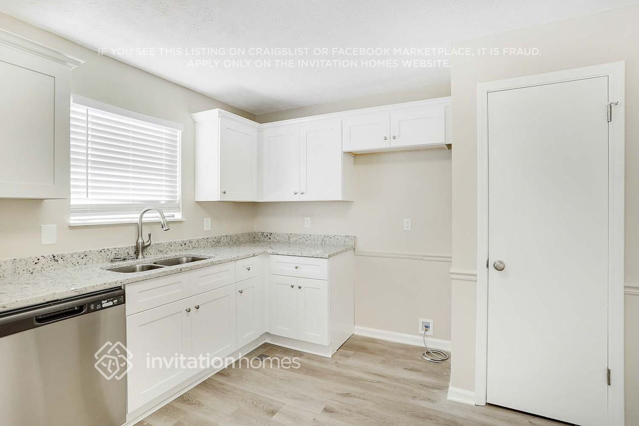 4261 Willow Ridge Rd - Photo 7 of 28