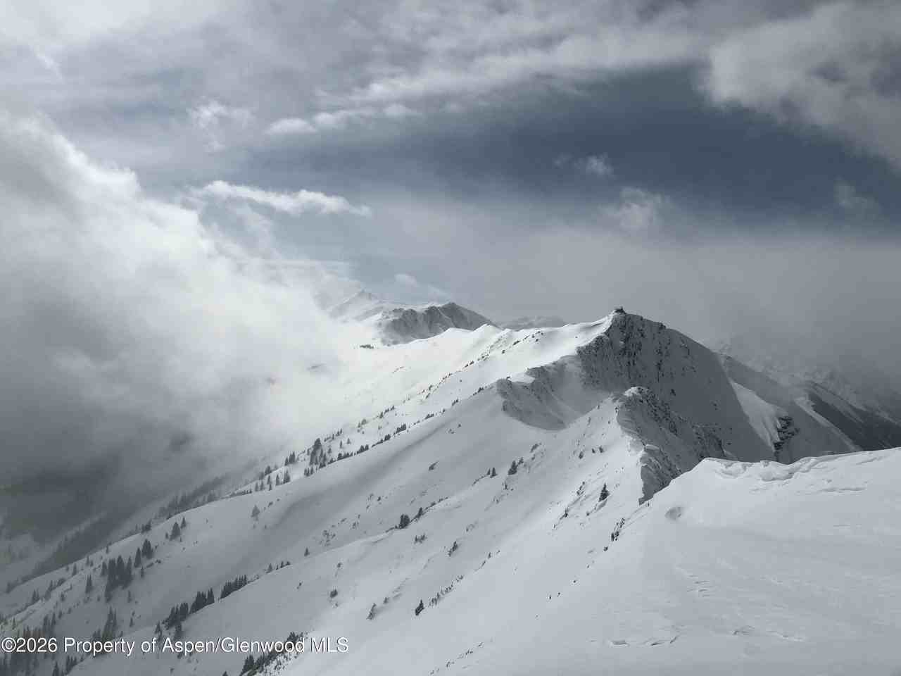 75 Prospector Rd Unit 8105-10