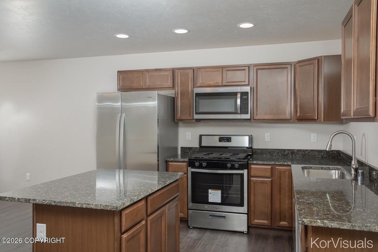 5744 E Beaver Ave #4 - Photo 3 of 18