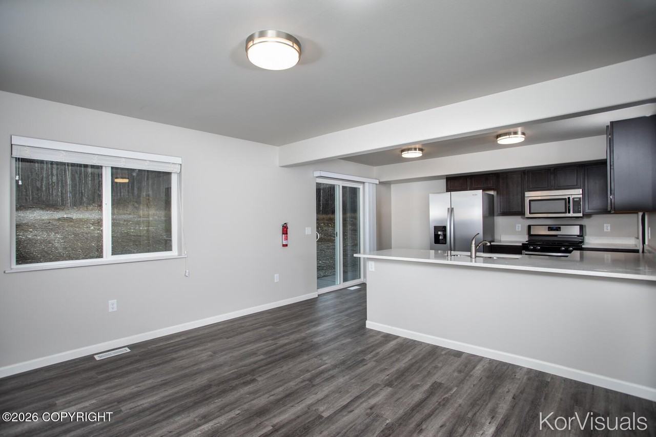 1630 N Tinitun Cir #B - Photo 3 of 24