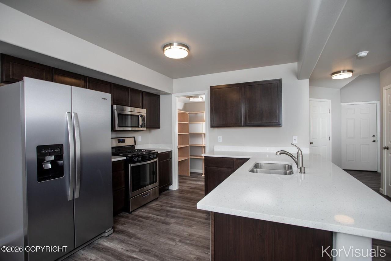 1630 N Tinitun Cir #B - Photo 6 of 24