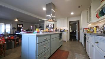 featured image of 2108 W Stone St