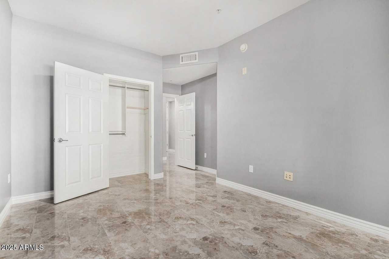 5450 E Deer Valley Dr Unit 1006 #1006 - Photo 4 of 9