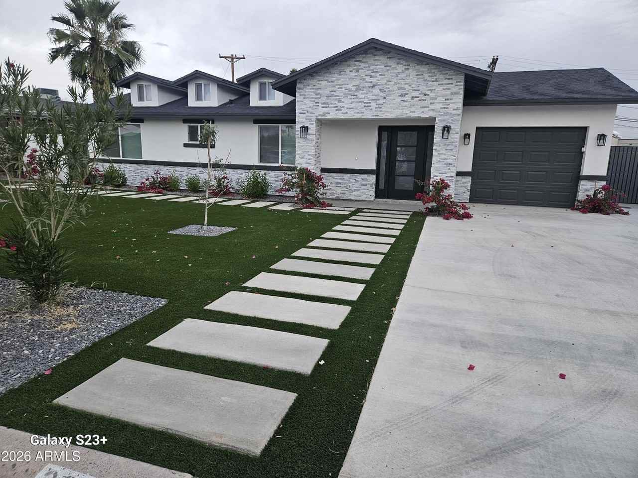 2817 N 71st Pl - Photo 5 of 50