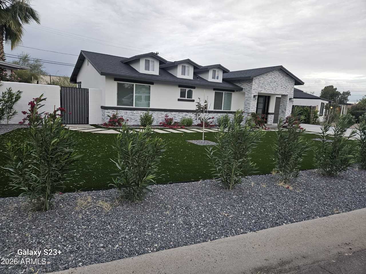 2817 N 71st Pl - Photo 6 of 50