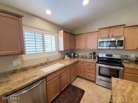 4224 E Bighorn Ave - Photo 5 of 14