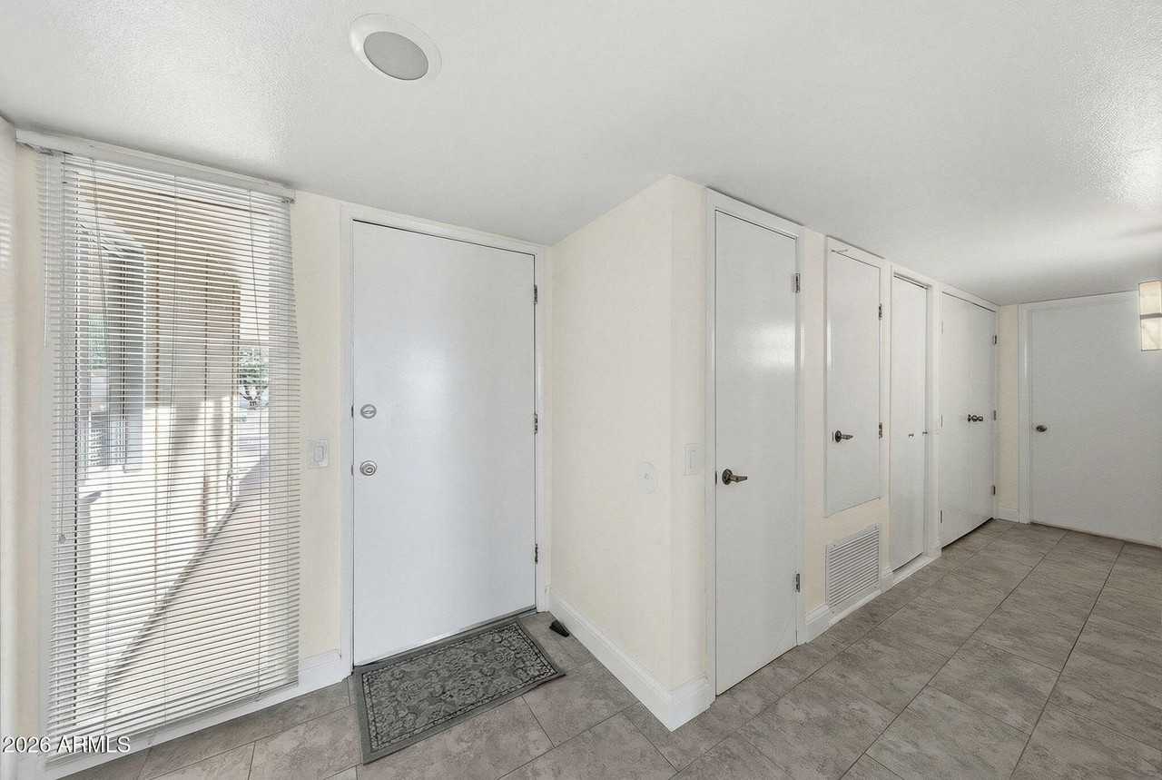 19446 N Star Ridge Dr - Photo 3 of 35