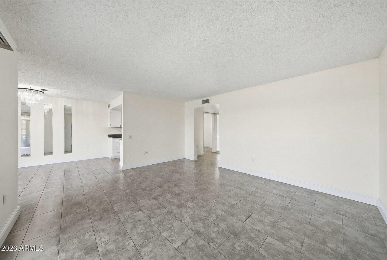 19446 N Star Ridge Dr - Photo 7 of 35