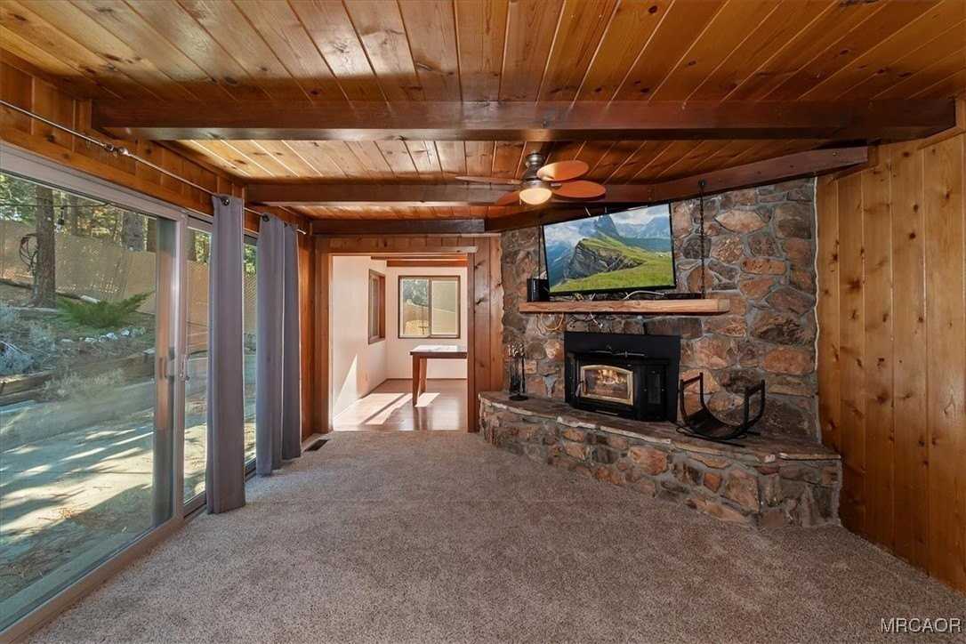 383 Catalina Rd - Photo 7 of 40