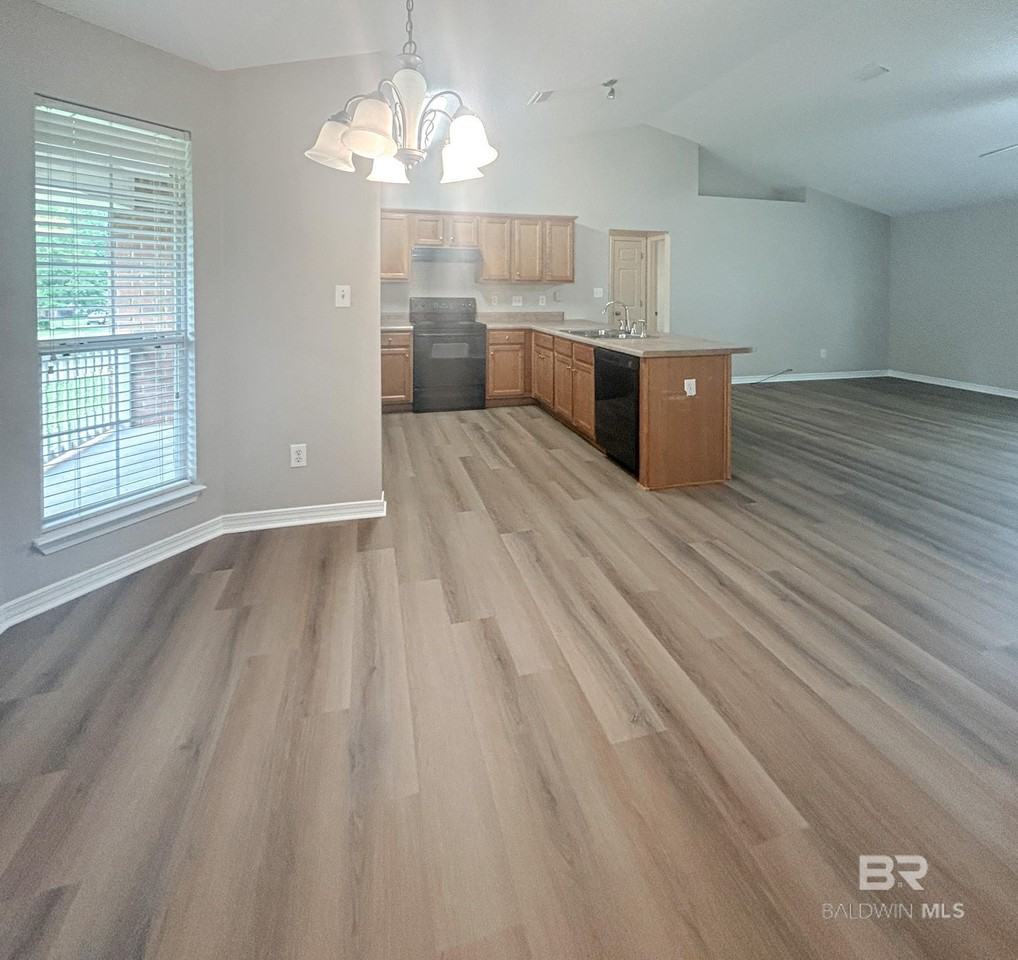 11730 Madrone Ln - Photo 2 of 14