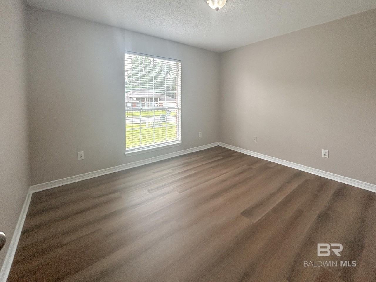 11730 Madrone Ln - Photo 7 of 14