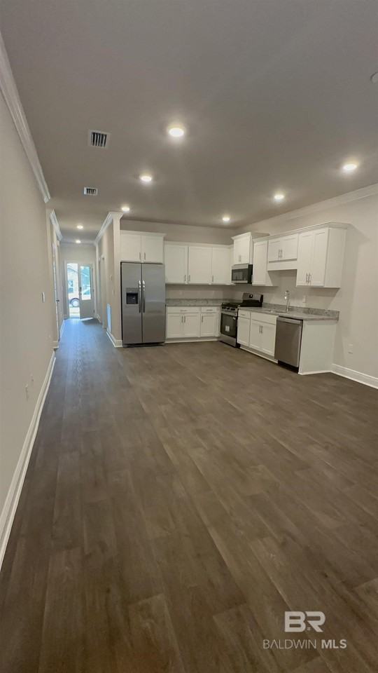 32503 Revere Dr - Photo 7 of 11