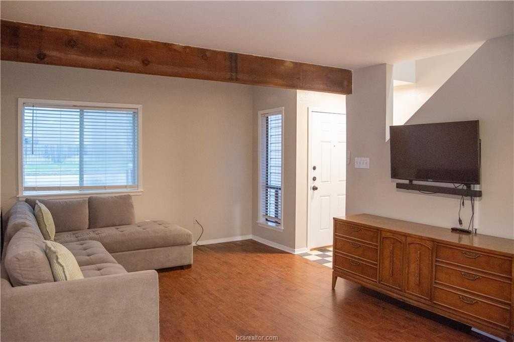 1328 Airline Dr - Photo 5 of 18