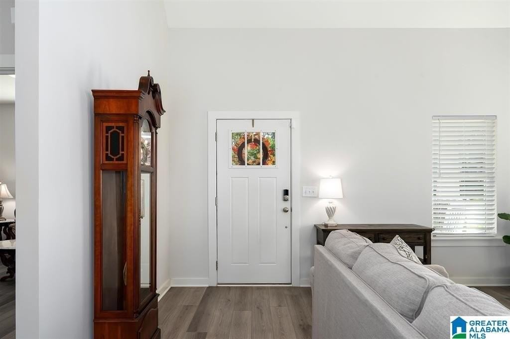 164 Barimore Blvd - Photo 5 of 25