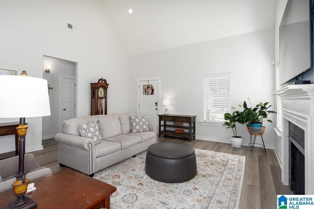 164 Barimore Blvd - Photo 7 of 25