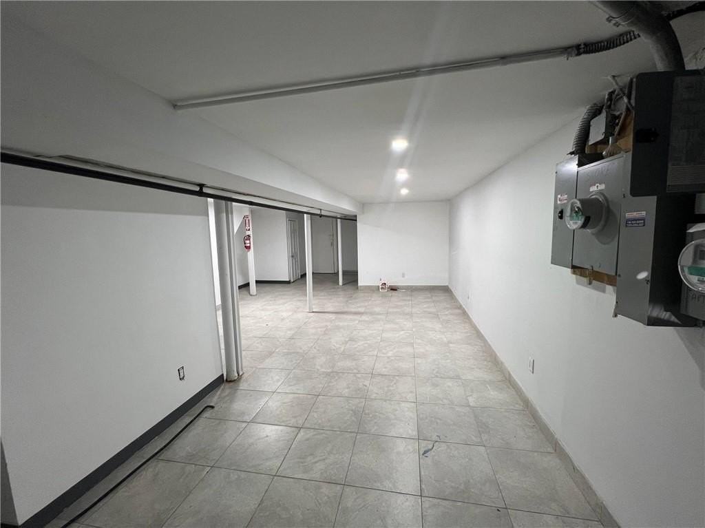 289 Avenue S - Photo 6 of 12