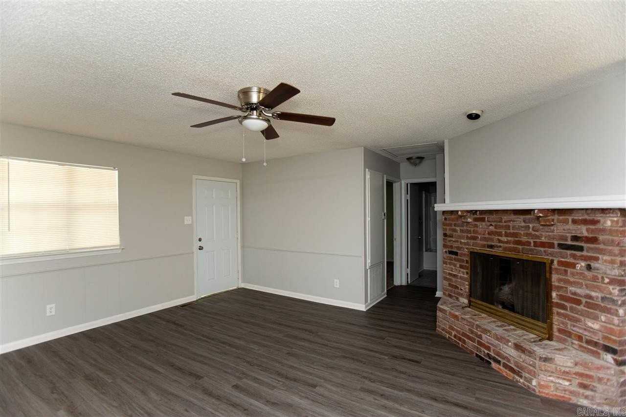 318 1/2 E Lee Ave - Photo 2 of 12