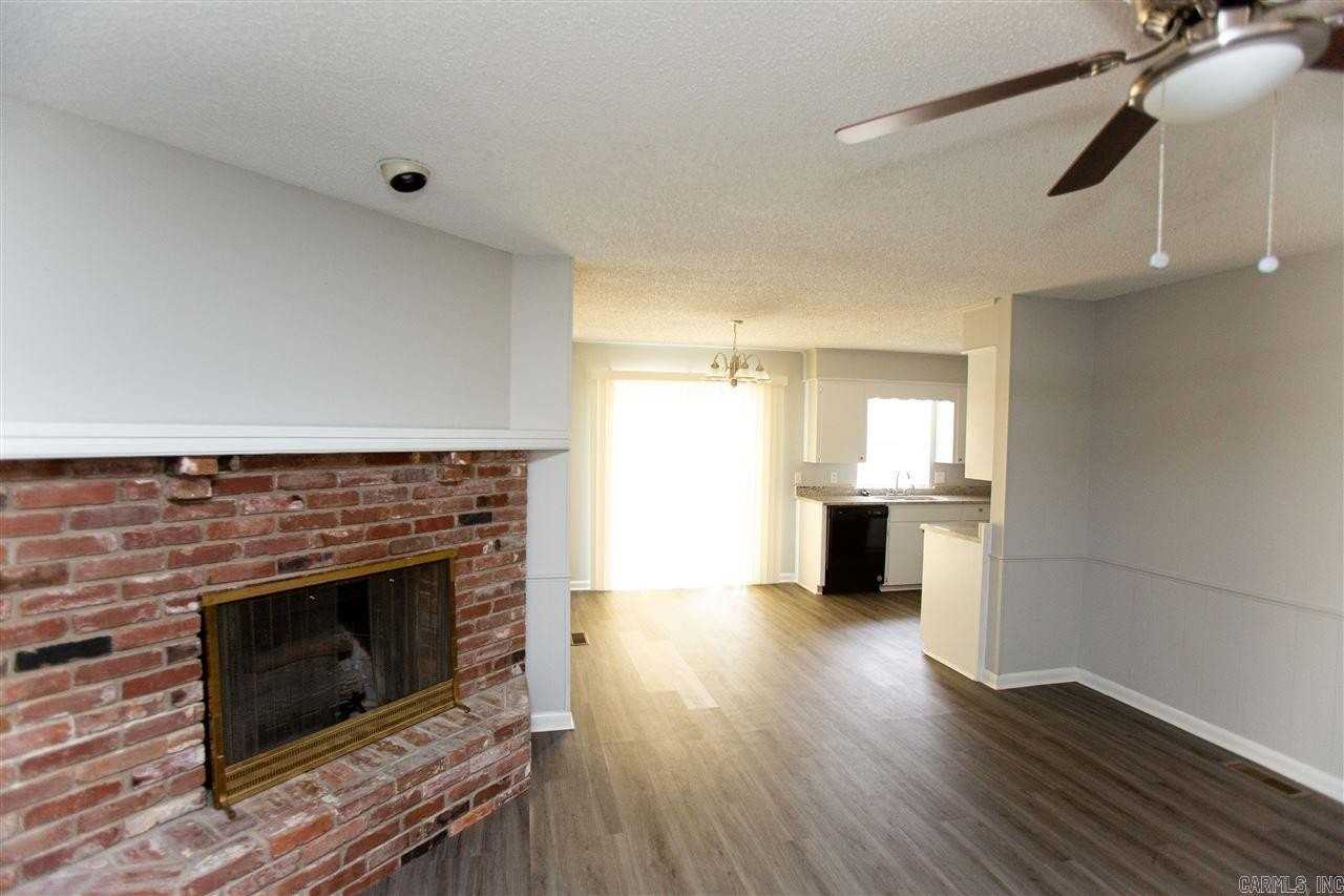 318 1/2 E Lee Ave - Photo 3 of 12