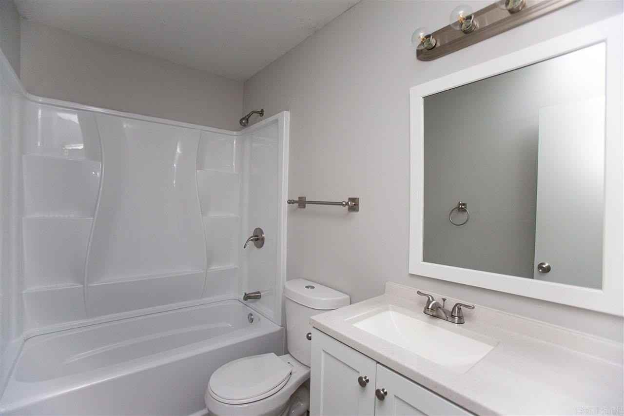 318 1/2 E Lee Ave - Photo 7 of 12