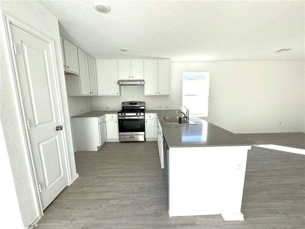 2714 Martell St - Photo 3 of 12