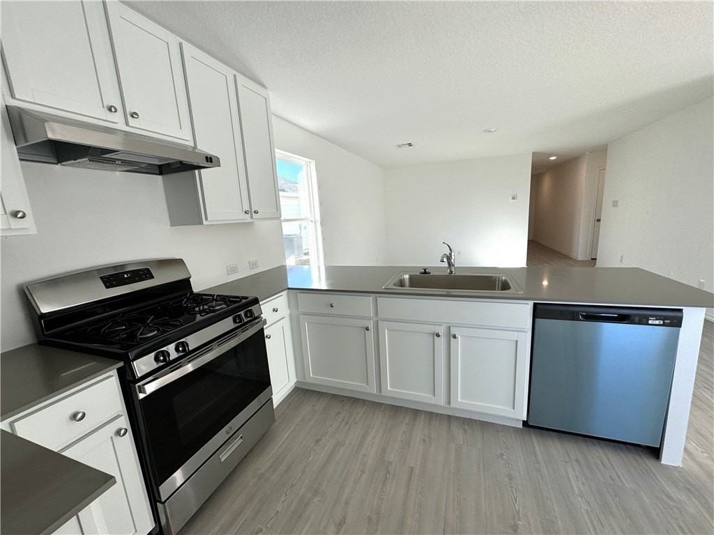 2714 Martell St - Photo 4 of 12