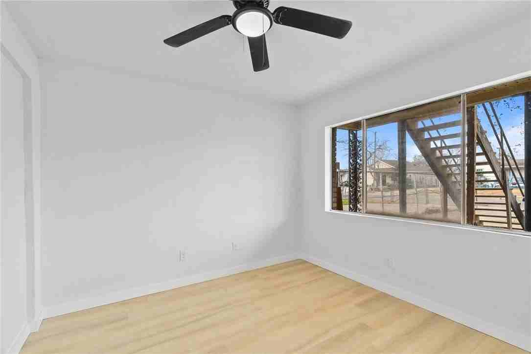 2622 Cloyde St - Photo 6 of 8