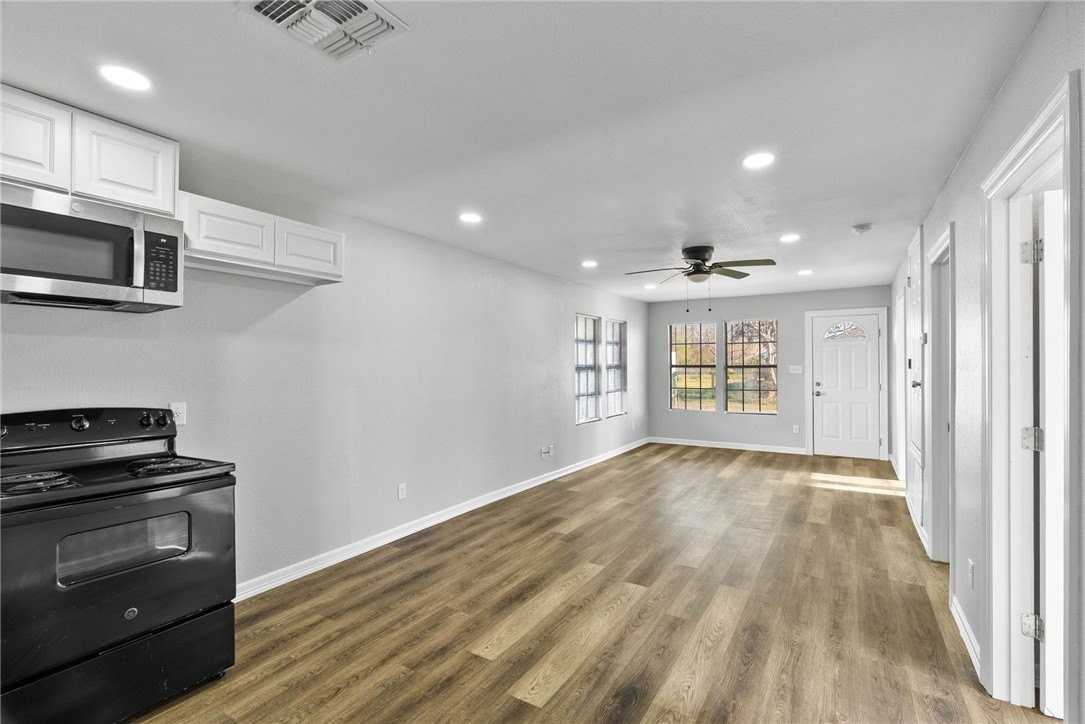 3127 Magnolia St - Photo 6 of 15