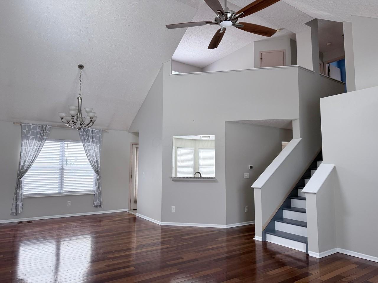 9135 Windy Creek Dr - Photo 2 of 44