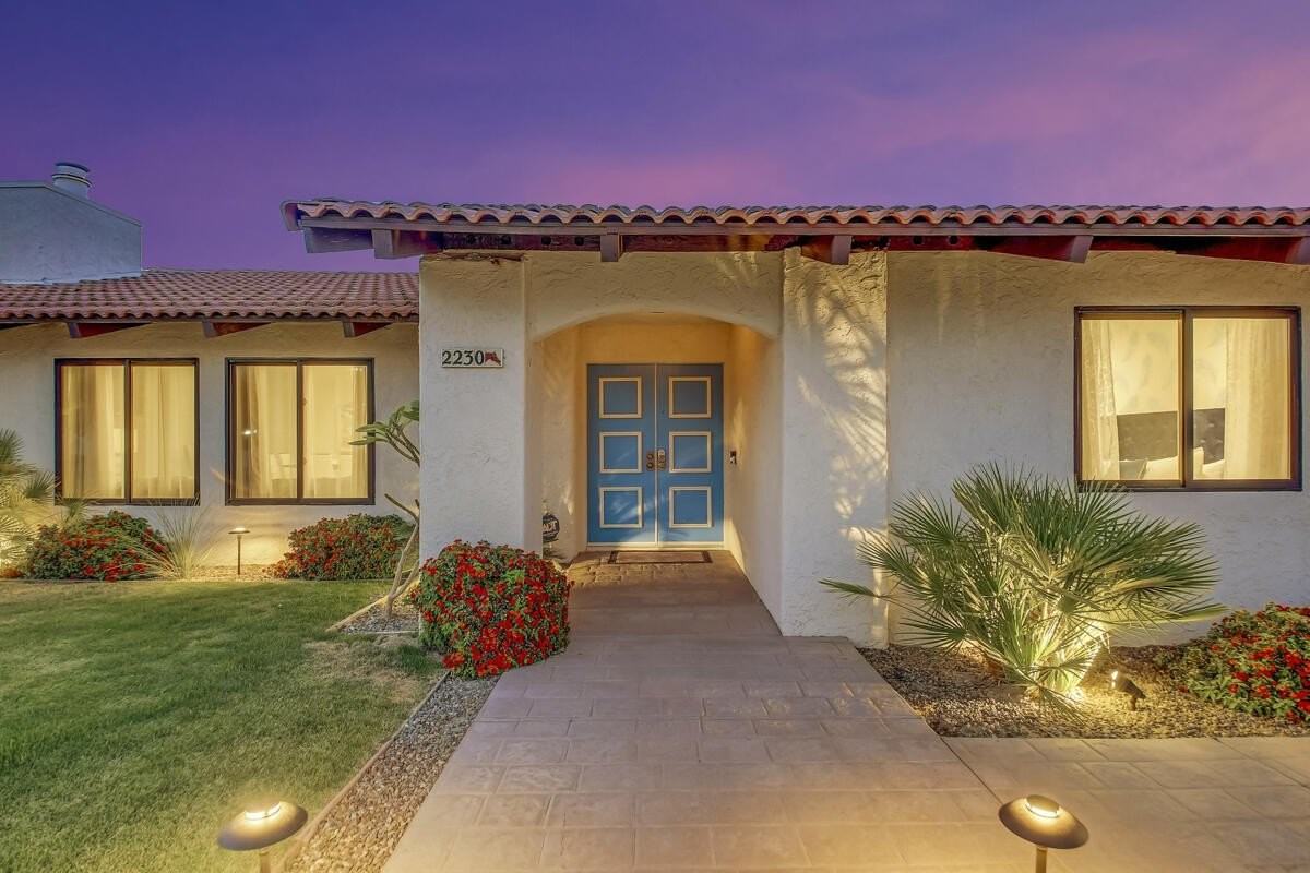 2230 Tamarisk Rd - Photo 4 of 50