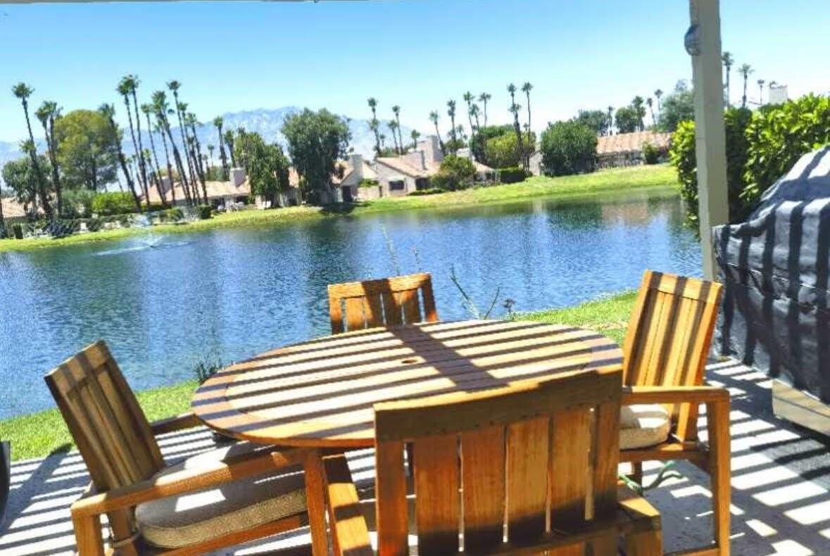 415 Forest Hills Dr - Photo 5 of 30