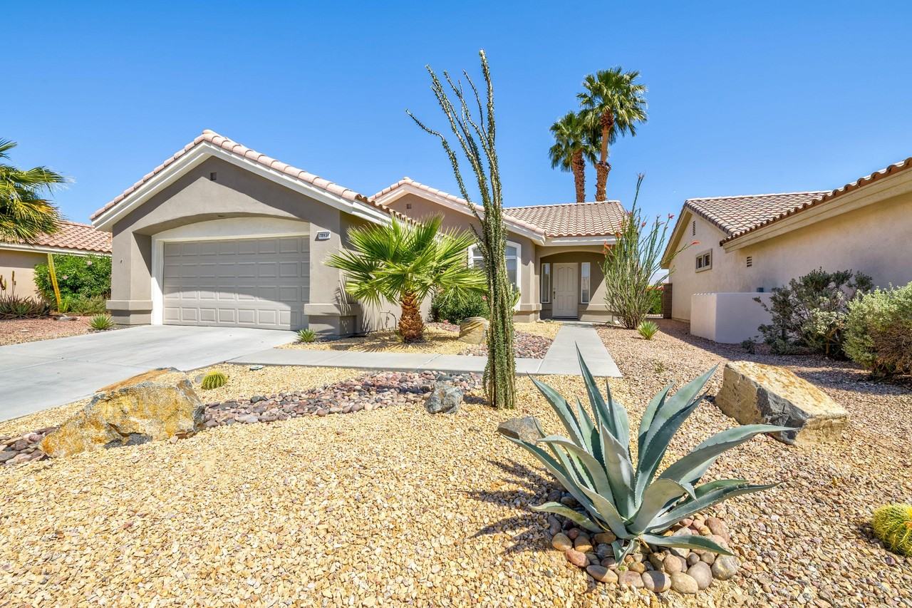 78938 Waterford Ln - Photo 2 of 50